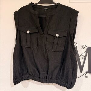 Express Black Sleeveless Blouse with Pockets